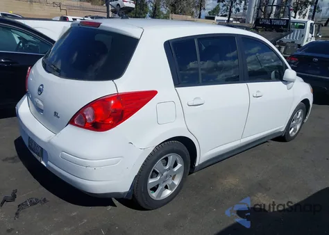 2009 Nissan Versa 1.8Sl z USA, uszkodzony, nr VIN 3N1BC13E09L388203